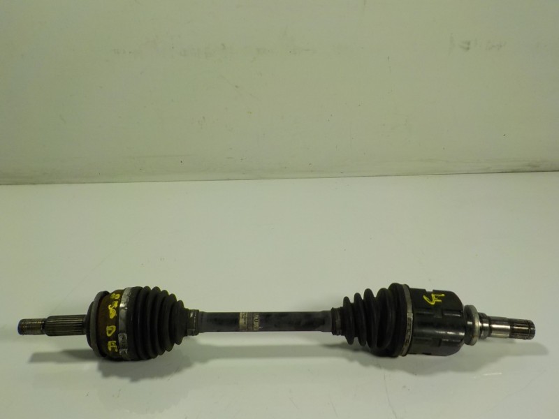 Recambio de transmision izquierda para toyota auris 1.4 turbodiesel cat referencia OEM IAM 4342002B50  