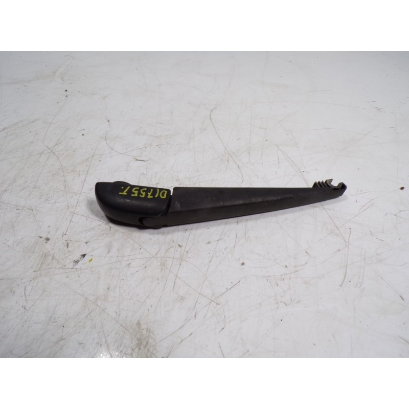 Recambio de brazo limpia trasero para toyota verso 1.6 d-4d cat referencia OEM IAM 8524105090  