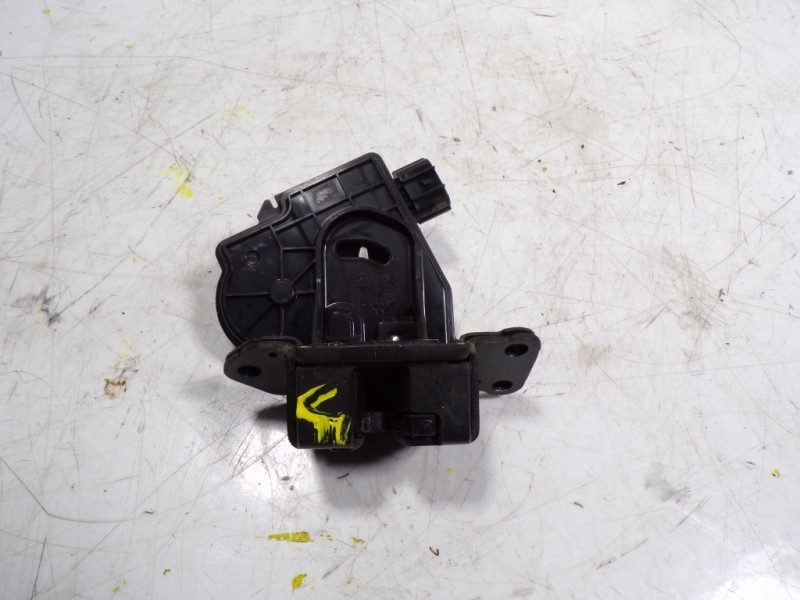 Recambio de cerradura maletero / porton para toyota verso 1.6 d-4d cat referencia OEM IAM 6935002080  