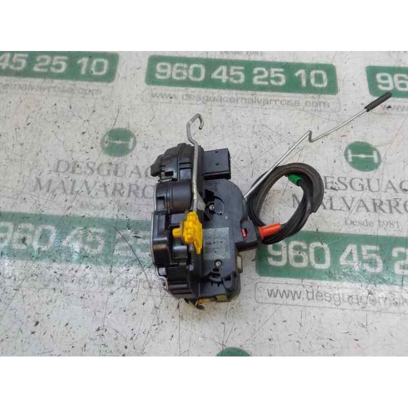 Recambio de cerradura puerta trasera derecha para opel zafira tourer 2.0 cdti cat referencia OEM IAM 13579566 13579566 