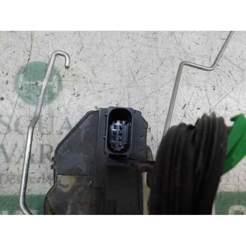 Recambio de cerradura puerta trasera derecha para opel zafira tourer 2.0 cdti cat referencia OEM IAM 13579566 13579566 