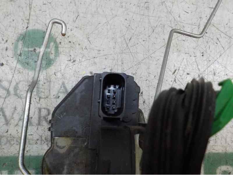 Recambio de cerradura puerta trasera derecha para opel zafira tourer 2.0 cdti cat referencia OEM IAM 13579566 13579566 