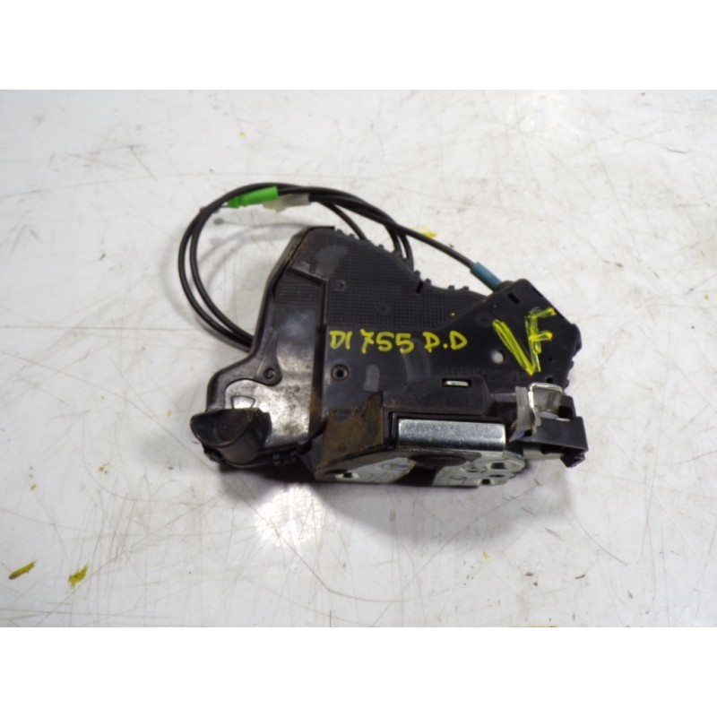 Recambio de cerradura puerta delantera derecha para toyota verso 1.6 d-4d cat referencia OEM IAM 6903005130  