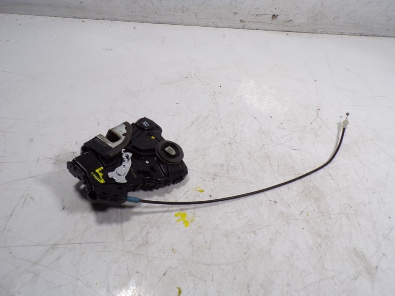 Recambio de cerradura puerta delantera izquierda para toyota verso 1.6 d-4d cat referencia OEM IAM 6904002210  