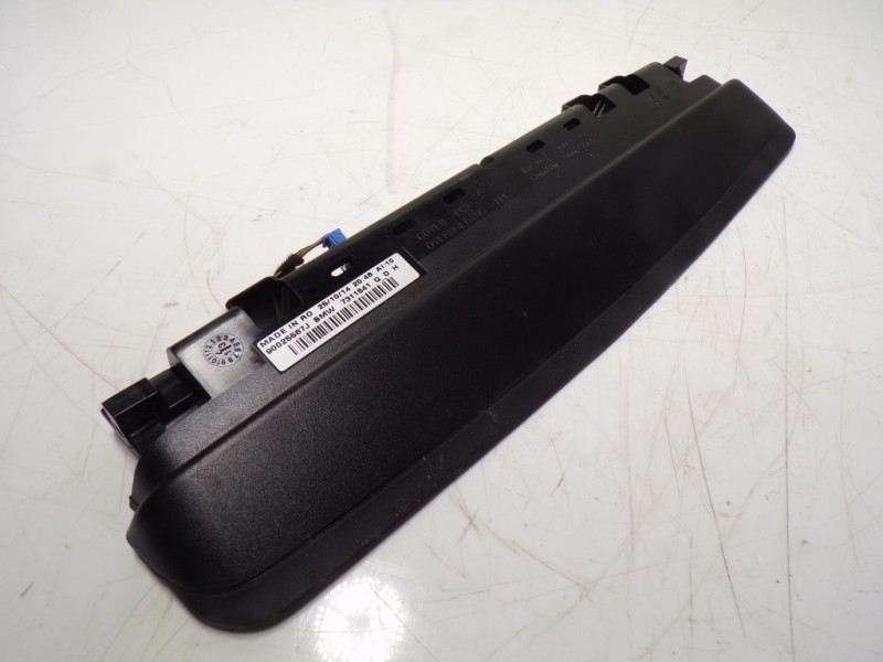 Recambio de piloto trasero central para bmw serie 2 coupe (f22) 2.0 turbodiesel referencia OEM IAM 63257311541 90025587J 