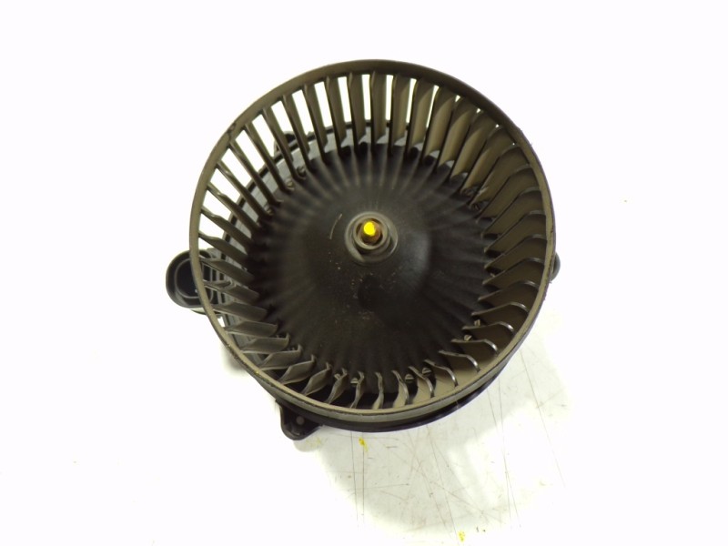 Recambio de motor calefaccion para ford fiesta (ce1) 1.1 cat referencia OEM IAM 2067889 H1BH19846AA 