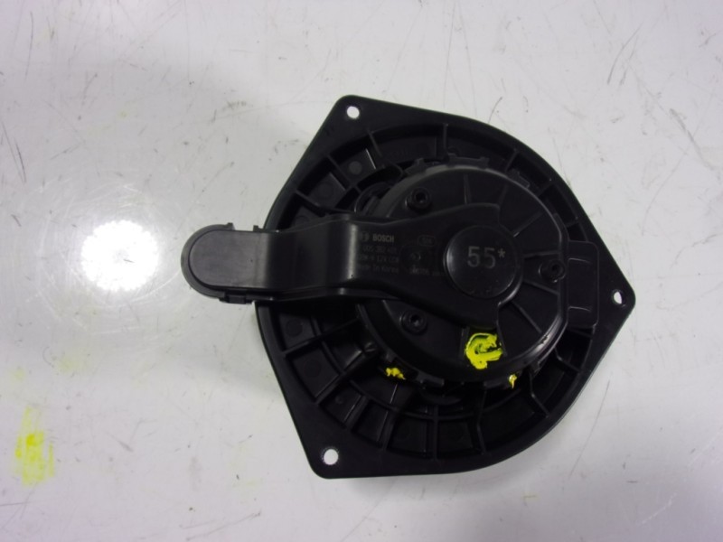 Recambio de motor calefaccion para ssangyong korando premium 4x2 referencia OEM IAM  F00S382401 