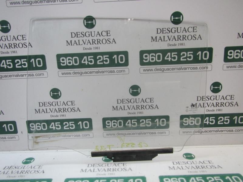Recambio de cristal puerta trasero izquierdo para hyundai i20 city s referencia OEM IAM 834111J010  