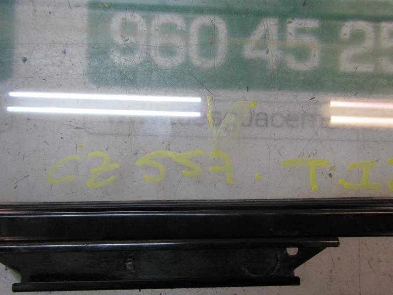 Recambio de cristal puerta trasero izquierdo para hyundai i20 city s referencia OEM IAM 834111J010  