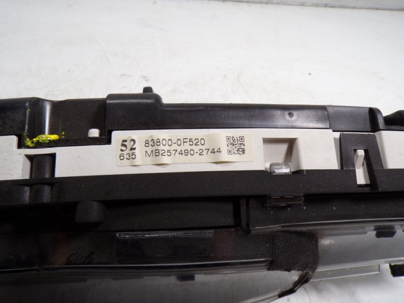 Recambio de cuadro instrumentos para toyota verso 1.6 d-4d cat referencia OEM IAM 838000F520 838000F520 MB2574902744