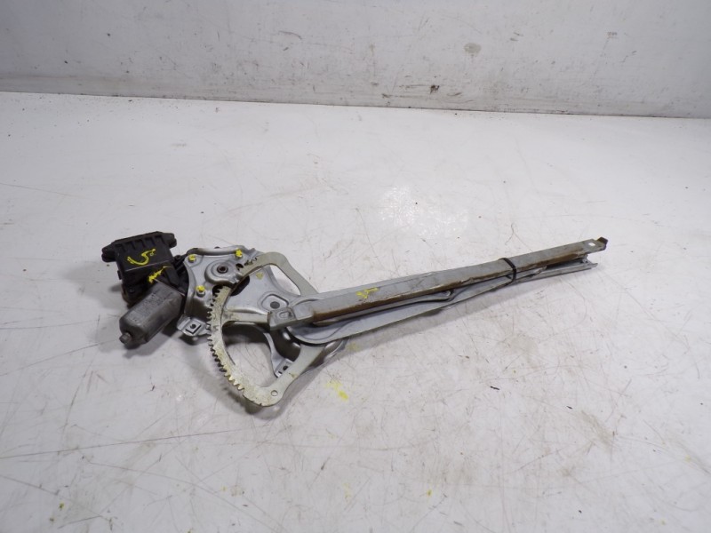 Recambio de elevalunas delantero derecho para toyota verso 1.6 d-4d cat referencia OEM IAM 698100F021 857100F0 C3942710