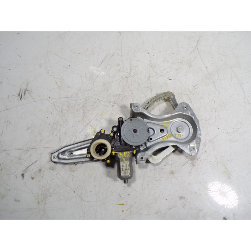 Recambio de elevalunas trasero derecho para toyota verso 1.6 d-4d cat referencia OEM IAM 698300F041  