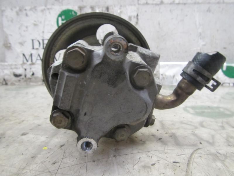 Recambio de bomba direccion para ford fiesta (cbk) 1.4 tdci cat referencia OEM IAM   