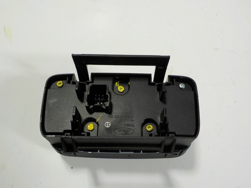Recambio de mando luces para ford kuga (cbs) 2.0 tdci cat referencia OEM IAM 1787264 AV6T13A024CC 