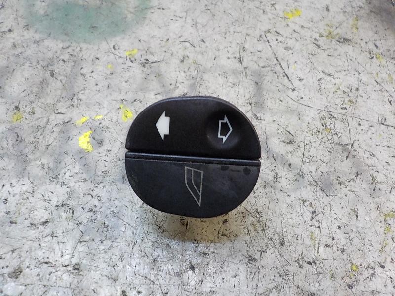 Recambio de mando elevalunas delantero derecho para ford fiesta (cbk) 1.4 tdci cat referencia OEM IAM   