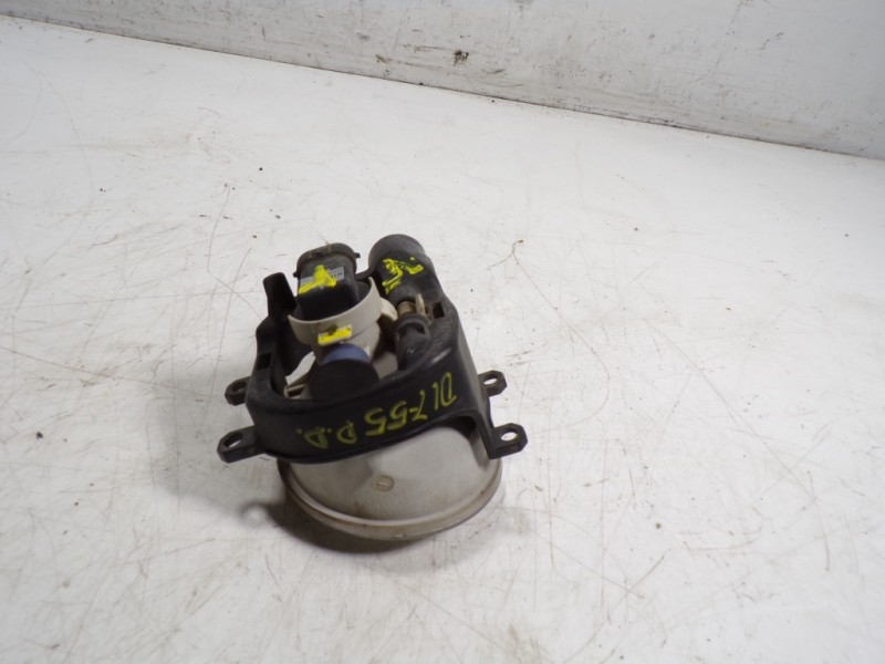 Recambio de faro antiniebla derecho para toyota verso 1.6 d-4d cat referencia OEM IAM 8121002110  