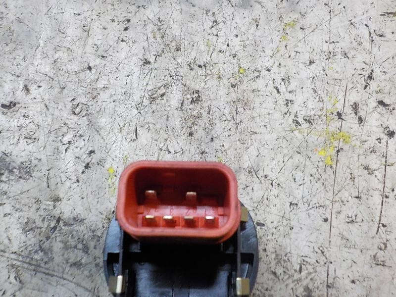 Recambio de mando elevalunas delantero derecho para ford fiesta (cbk) 1.4 tdci cat referencia OEM IAM   