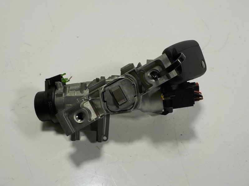 Recambio de antirrobo para seat arona 1.6 tdi referencia OEM IAM 5Q1905865A 5Q1905865A 1034503900