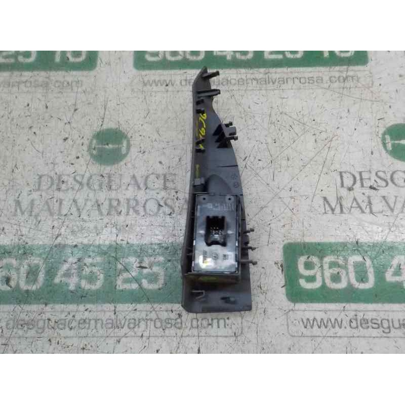 Recambio de mando elevalunas trasero izquierdo para opel zafira tourer 2.0 cdti cat referencia OEM IAM 13301888 13301888 