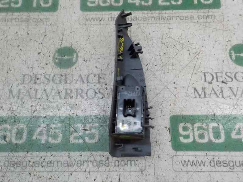 Recambio de mando elevalunas trasero izquierdo para opel zafira tourer 2.0 cdti cat referencia OEM IAM 13301888 13301888 