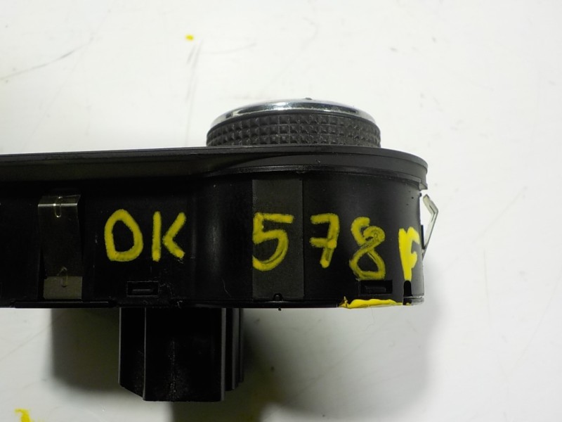 Recambio de mando luces para opel corsa e 1.4 referencia OEM IAM 13470445 13470445 