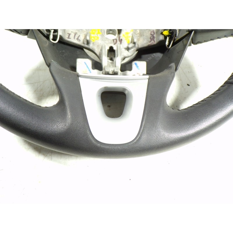 Recambio de volante para renault megane iii berlina 5 p 1.5 dci diesel fap referencia OEM IAM 484306291R  