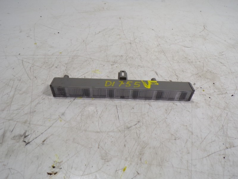 Recambio de piloto trasero central para toyota verso 1.6 d-4d cat referencia OEM IAM 8157005100 8157005100 