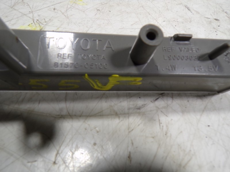 Recambio de piloto trasero central para toyota verso 1.6 d-4d cat referencia OEM IAM 8157005100 8157005100 