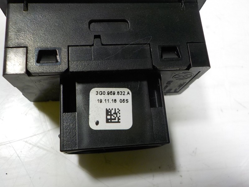 Recambio de maneta porton para volkswagen arteon (3h7) elegance referencia OEM IAM 3G0959832AWHS 3G0959832A 
