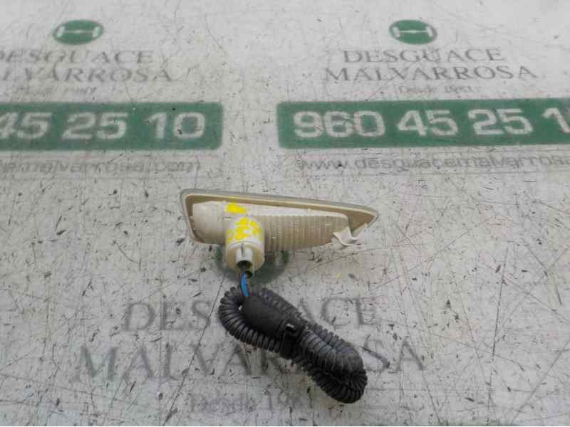 Recambio de piloto lateral izquierdo para opel zafira tourer 2.0 cdti cat referencia OEM IAM 13273103  