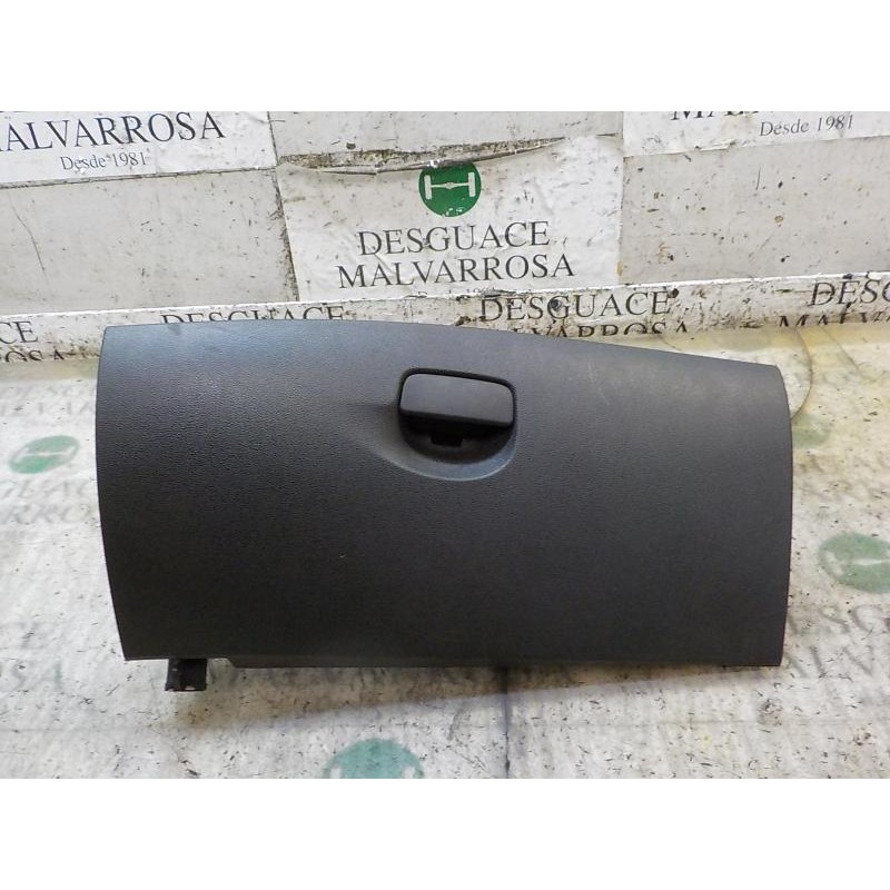 Recambio de guantera para renault megane iii berlina 5 p 1.9 dci diesel referencia OEM IAM 682525548R  