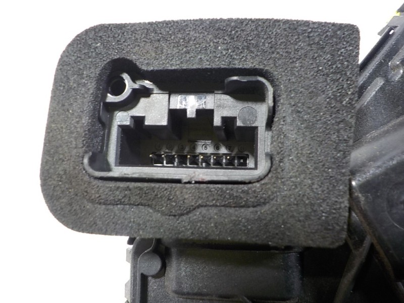 Recambio de cerradura puerta delantera izquierda para seat arona 1.6 tdi referencia OEM IAM 5TB837015C B5A5TB837015A 