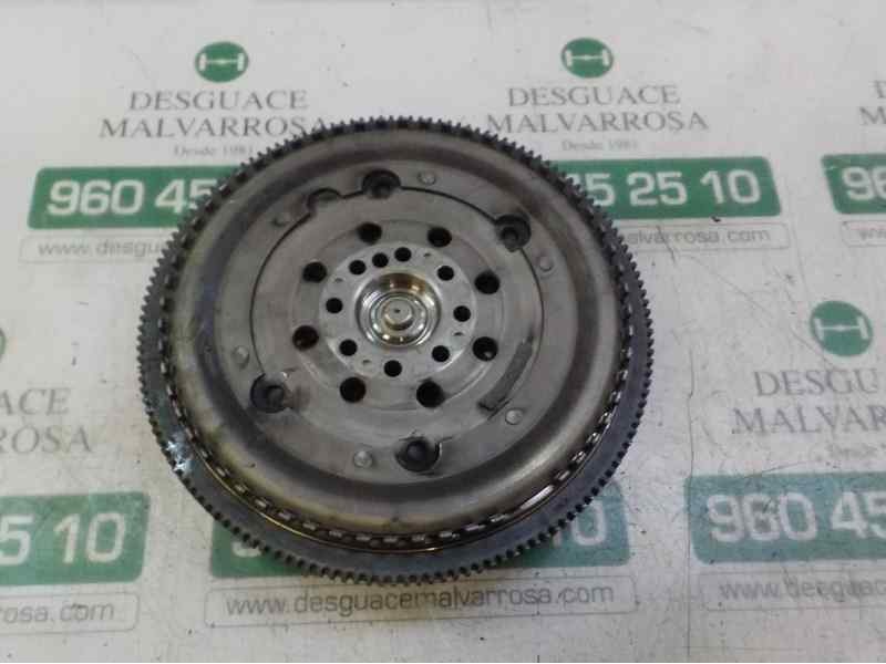 Recambio de volante motor para mercedes-benz vito (w639) basic, combi 2.1 cdi cat referencia OEM IAM A6460300805  
