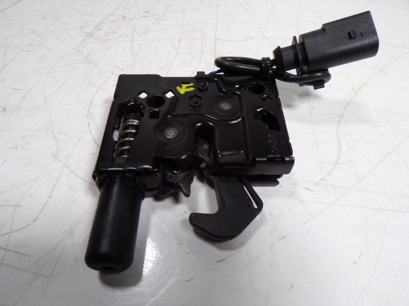 Recambio de cerradura capot para cupra leon sportstourer (kl8) vz 2.0 tsi 4drive referencia OEM IAM 4K0823509A 4K082350904S 