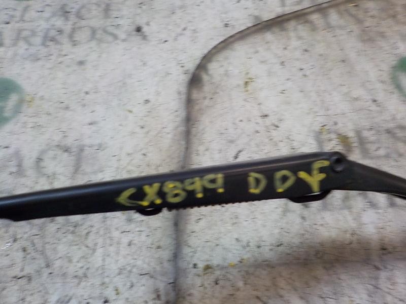 Recambio de brazo limpia delantero derecho para fiat grande punto (199) 1.4 cat referencia OEM IAM 51701423  