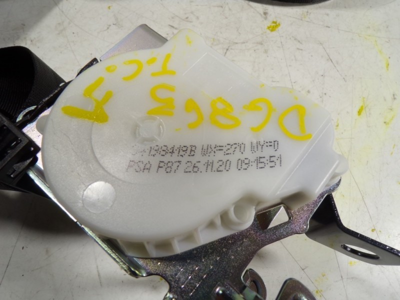 Recambio de cinturon seguridad trasero central para toyota proace city 1.2 12v referencia OEM IAM   