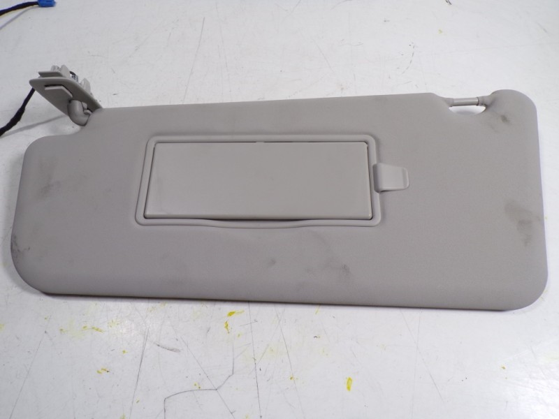 Recambio de parasol izquierdo para toyota proace city 1.2 12v referencia OEM IAM   