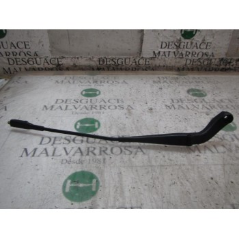 BRAZO LIMPIA DELANTERO DERECHO A1698200244 