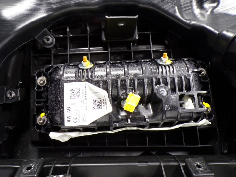 Recambio de salpicadero para seat leon sportstourer (kl8) 2.0 tdi referencia OEM IAM 5FB857003N4PK 5FA880204G 5FA880204H