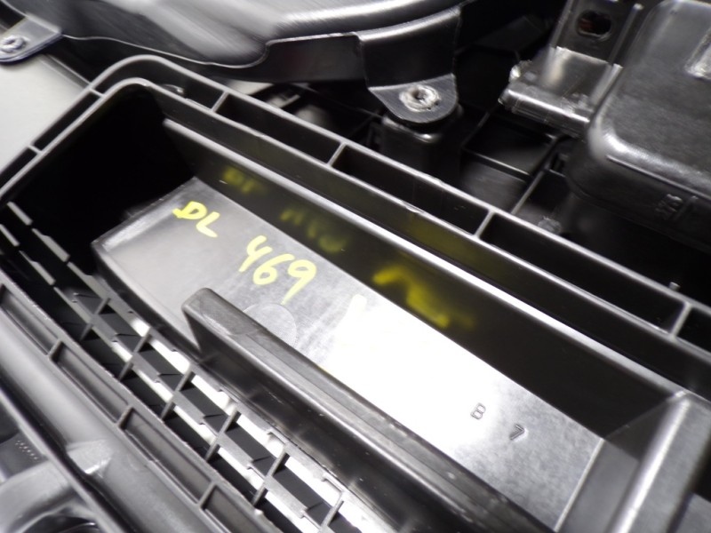 Recambio de salpicadero para seat leon sportstourer (kl8) 2.0 tdi referencia OEM IAM 5FB857003N4PK 5FA880204G 5FA880204H