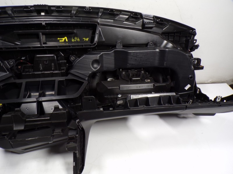 Recambio de salpicadero para seat leon sportstourer (kl8) 2.0 tdi referencia OEM IAM 5FB857003N4PK 5FA880204G 5FA880204H