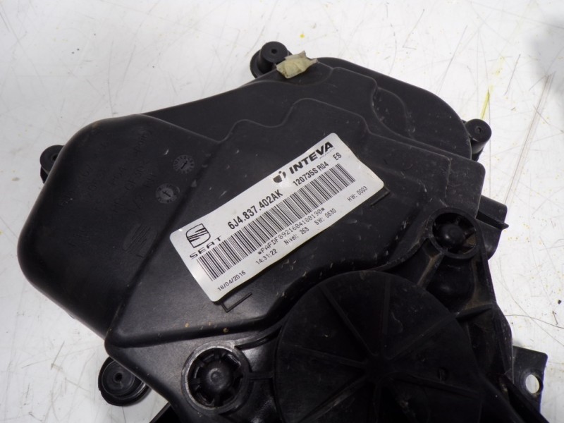 Recambio de elevalunas delantero derecho para seat ibiza (6p1) 1.2 tsi referencia OEM IAM 6J4837462 6J4837402AK 120735SR04