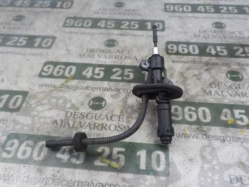 Recambio de bomba embrague para opel corsa e selective referencia OEM IAM   