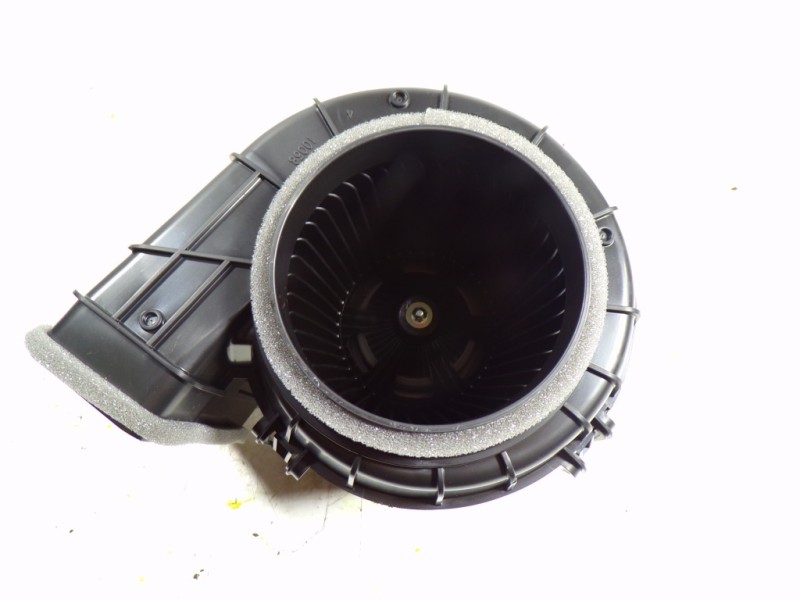 Recambio de motor calefaccion para toyota rav4 hybrid fwd referencia OEM IAM G923033050 G923033050 