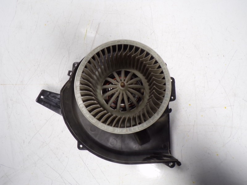 Recambio de motor calefaccion para seat ibiza (6p1) 1.2 tsi referencia OEM IAM 6R1819015 6R1819015 