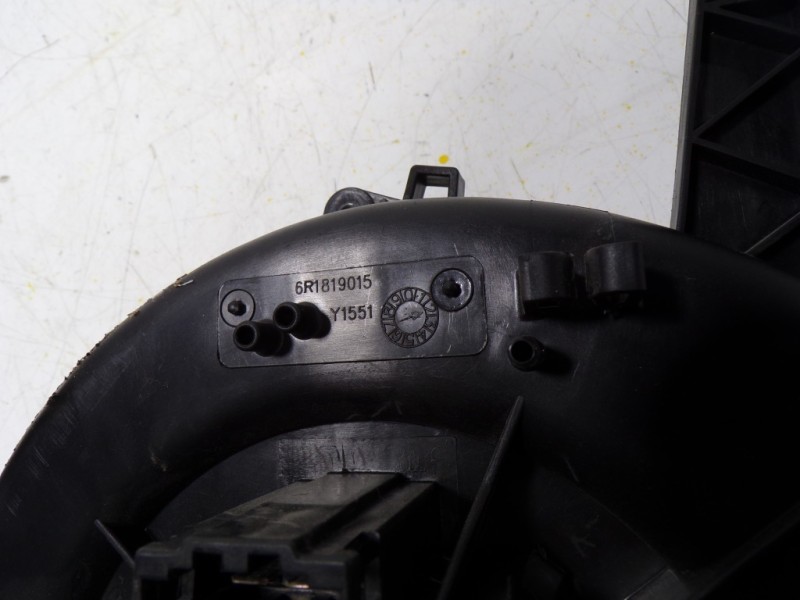 Recambio de motor calefaccion para seat ibiza (6p1) 1.2 tsi referencia OEM IAM 6R1819015 6R1819015 