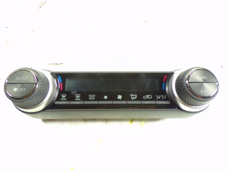 Recambio de mando climatizador para toyota rav4 hybrid fwd referencia OEM IAM 5590042580 5590042580 