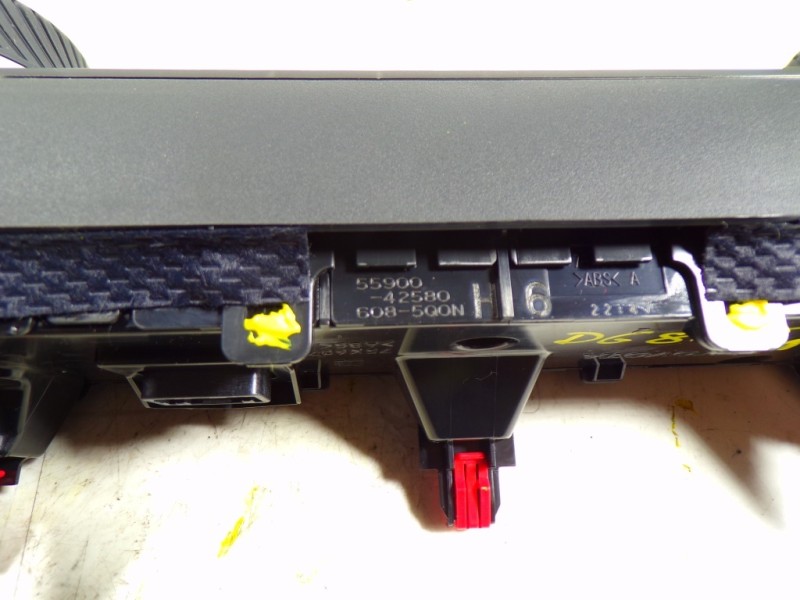 Recambio de mando climatizador para toyota rav4 hybrid fwd referencia OEM IAM 5590042580 5590042580 