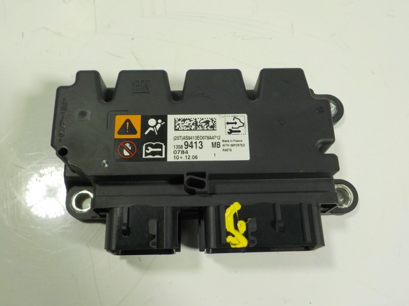 Recambio de centralita airbag para opel astra j lim. 1.6 16v cat referencia OEM IAM 13599653 13589413 