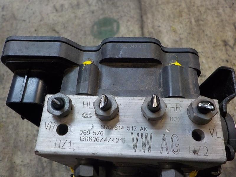 Recambio de abs para skoda fabia (5j2 ) urban referencia OEM IAM 6R0614517AKBEF 6R0614517AK 